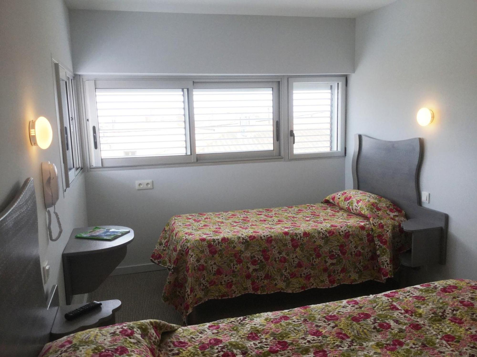 Hotel De La Plage Gruissan Oda fotoğraf